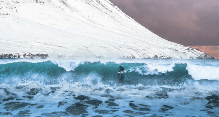 Arctic Surf in the North and South Poles