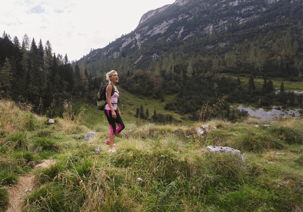 8 Ways Hiking Makes You Happy - AdventureHacks