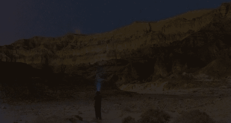  night hiking in the desert